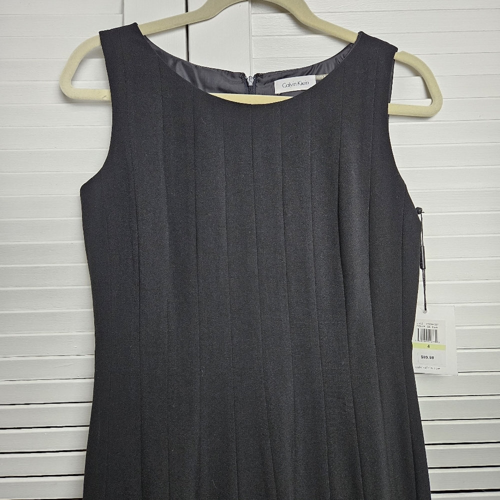 Calvin Klein Women's NWT Sleeveless Black Swing Dress Size 4 - Picture 3 of 9